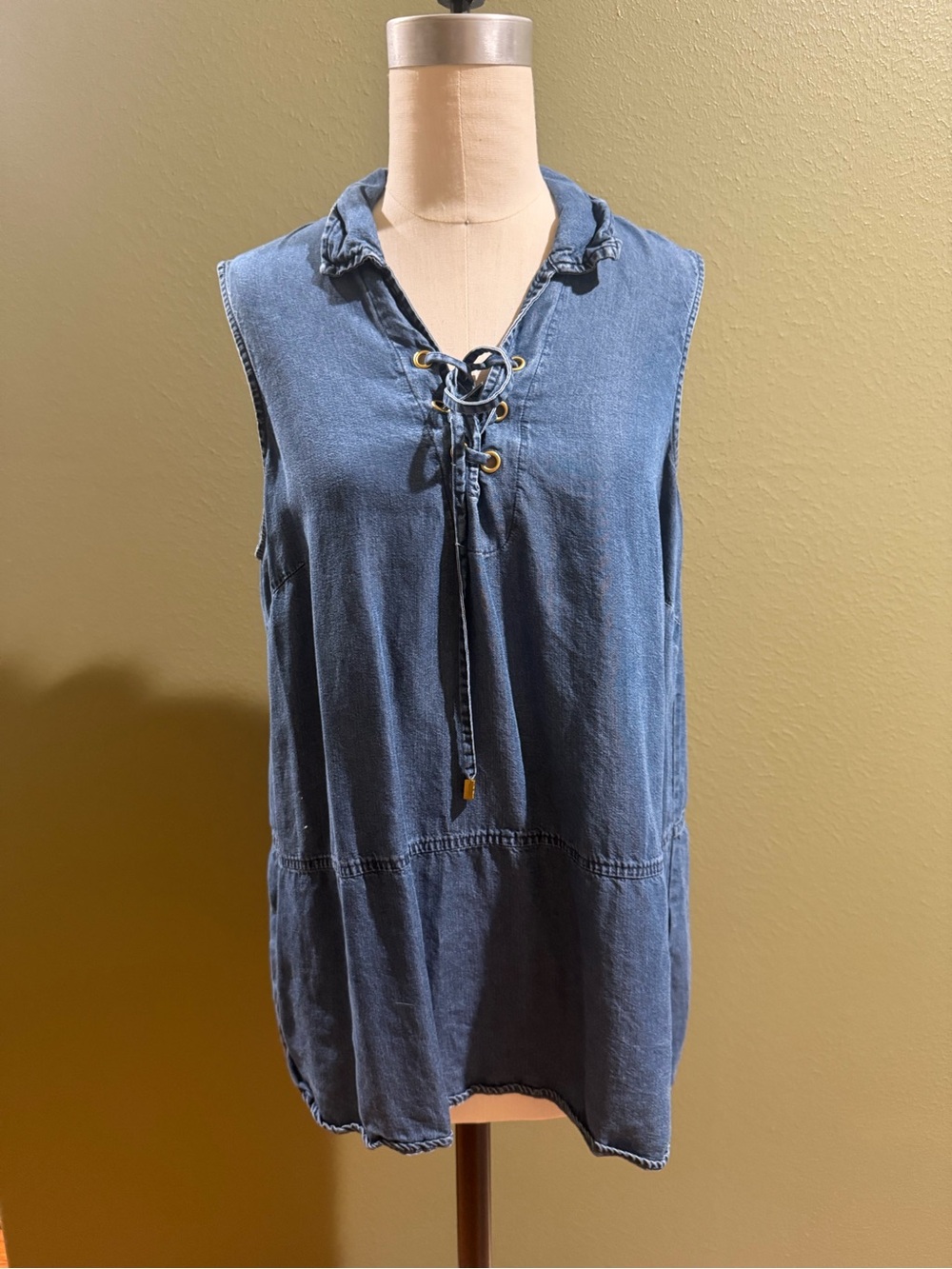 Ellen Tracy Chambray Lace-Up Sleeveless Top in Blue